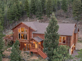 BEST VIEWS - Luxury Mountain Retreat - Saltwater HotTub, Firepit, BBQ - Close to SKI